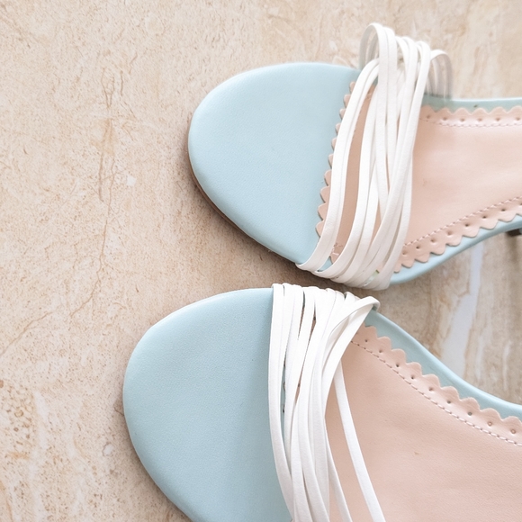 Madison by ShoeDazzle  Charissa White/ Harbor Sea Light Blue stiletto 7.5 - Picture 3 of 4